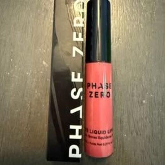 Phase Zero Matte Liquid Lipstick - Picture 1 of 5
